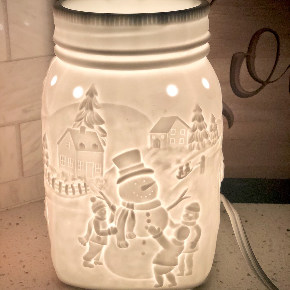 Let it snow scentsy warmer